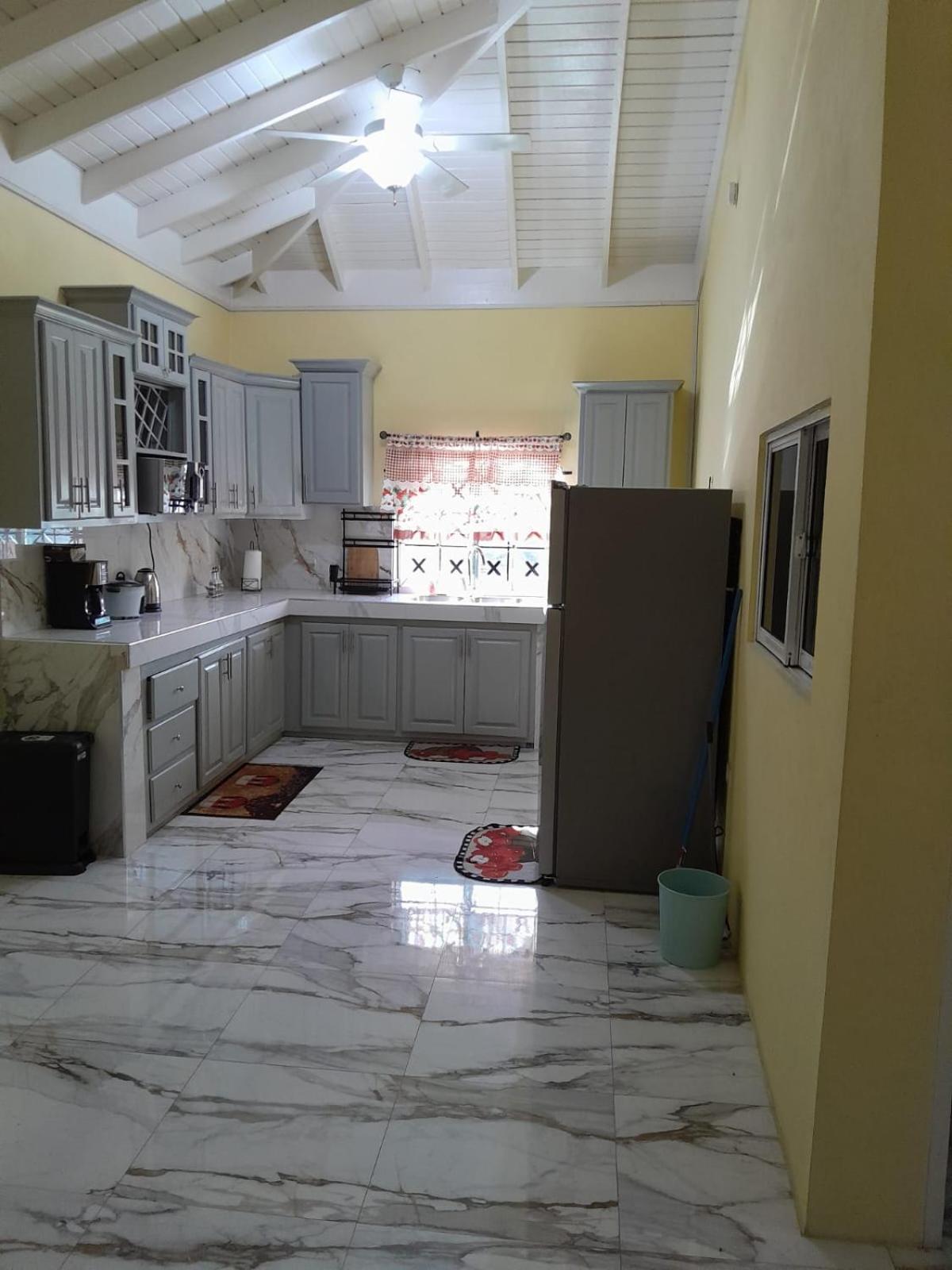 Jamaica Oasis Suite Portmore Exterior photo